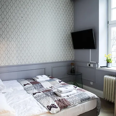 Maya's Flats 44 - Spacious In Old Town 아파트