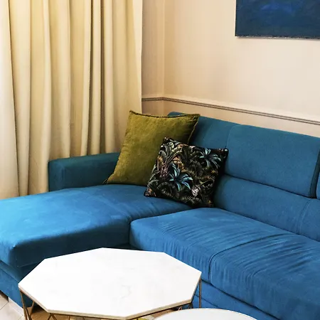 Maya's Flats 44 - Spacious In Old Town 아파트
