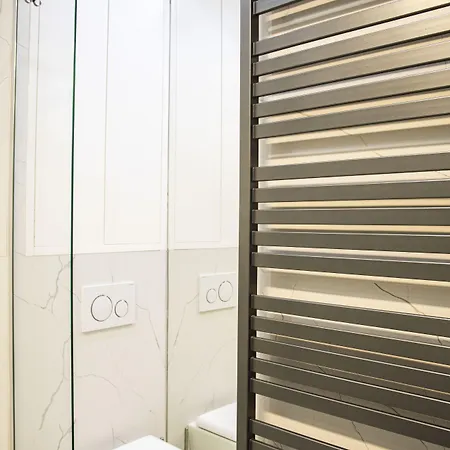 Апартаменты Maya's Flats 44 - Spacious In Old Town Гданьск