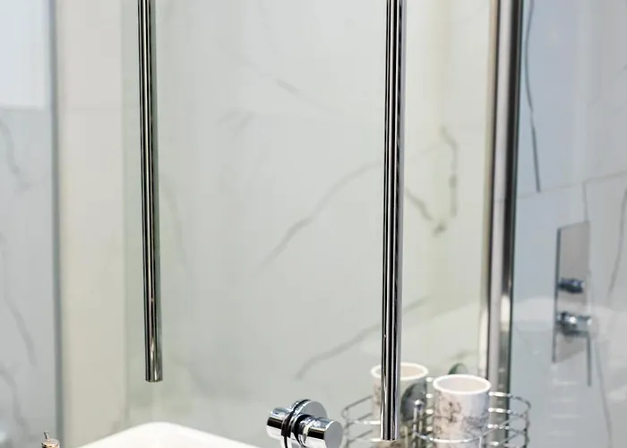 Maya's Flats & 44 - 3 On C * גדנסק